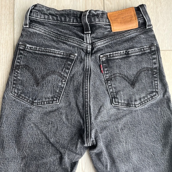 Levi's 501 Ribcage Straight Jeans, Size 24 - Picture 1 of 6